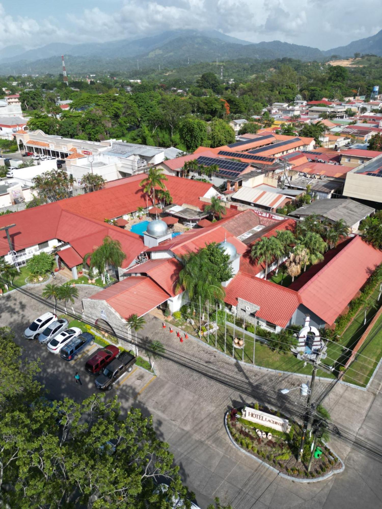 Hotel La Quinta La Ceiba Eksteriør billede