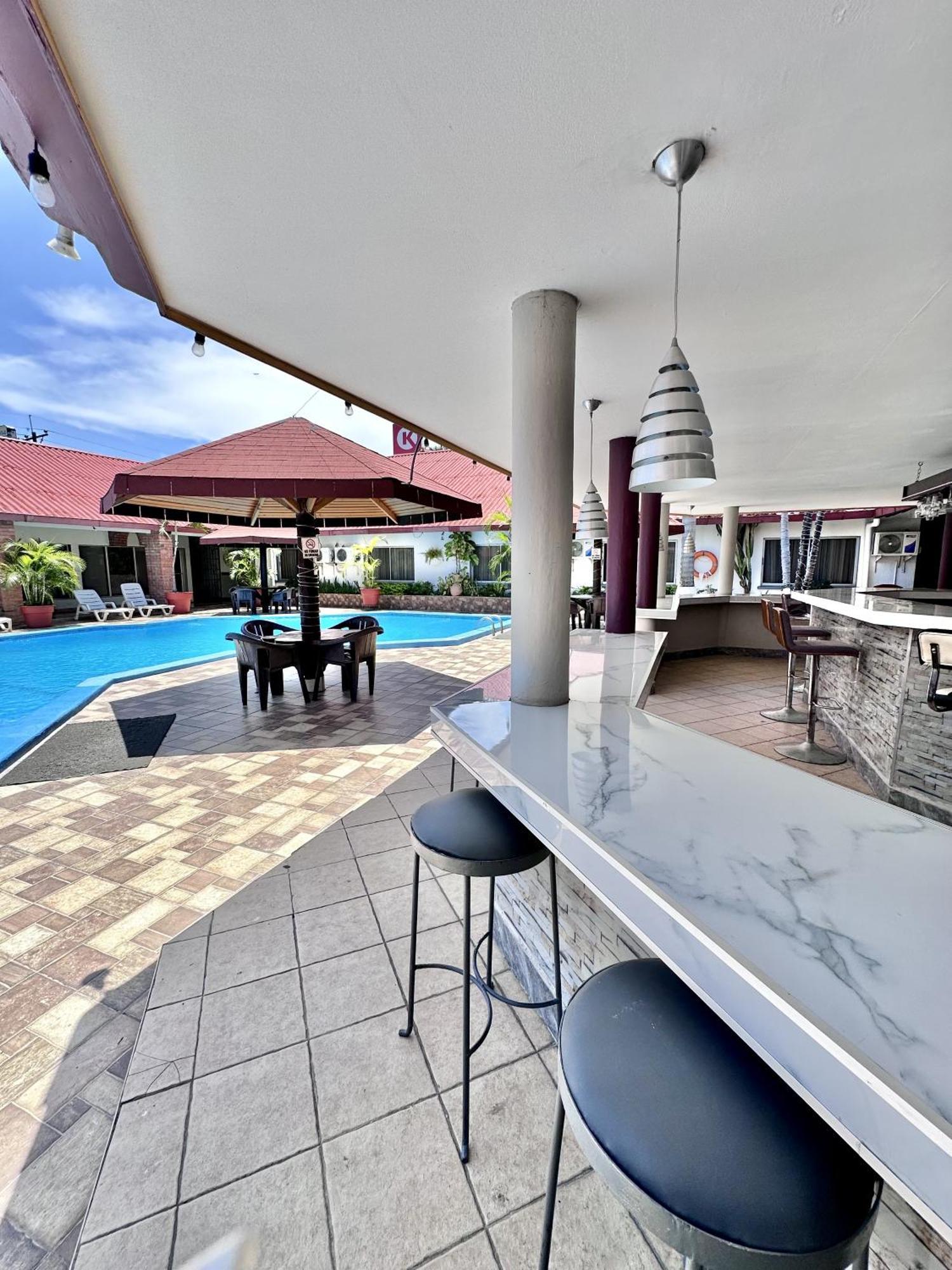 Hotel La Quinta La Ceiba Eksteriør billede